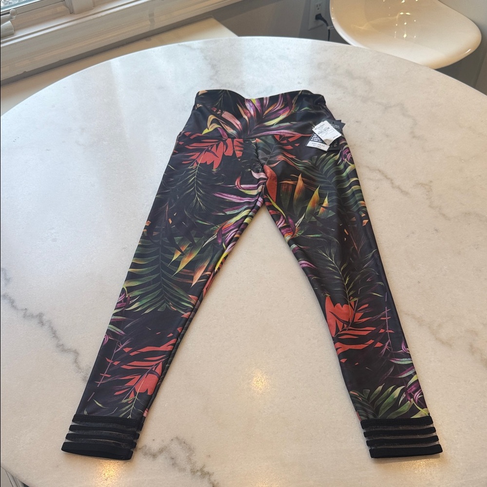 NWT Onzie Black Tropical Leaf Leggings with Multicolor Leaves